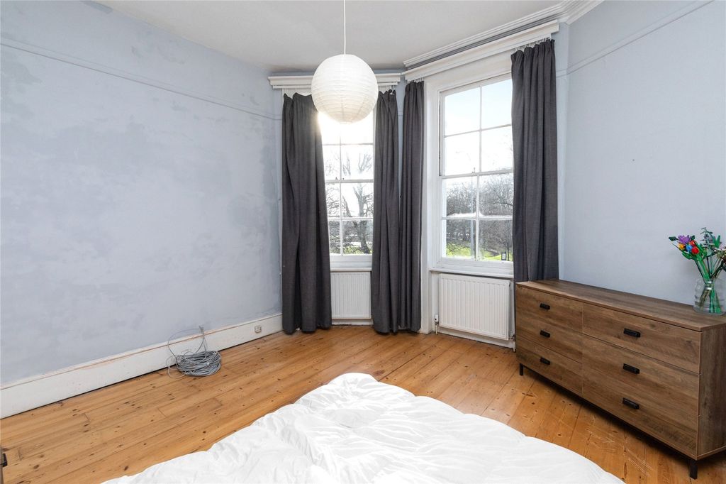 Additional image 23 of 6 bed end terrace house for salePark Crescent, Brighton, East Sussex BN2