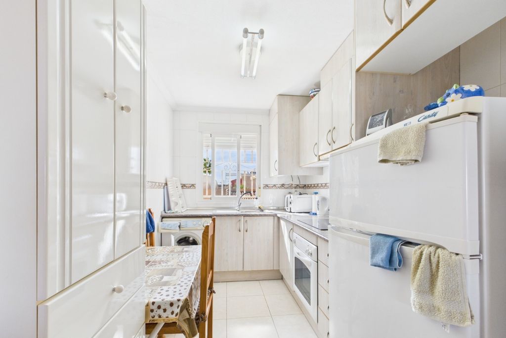 Property photo 3 of 39