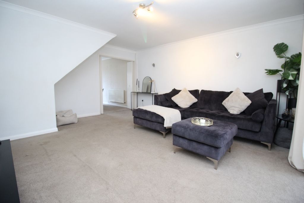 Property photo 2 of 17 Living Room