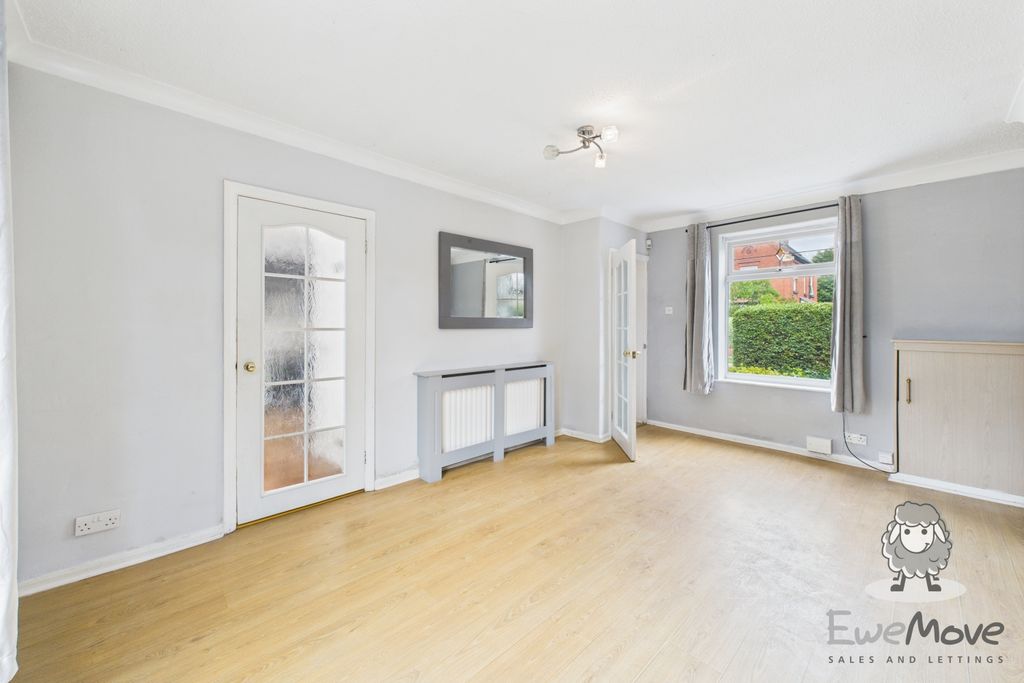 Property photo 3 of 14 6