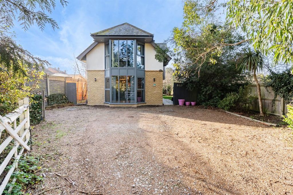 Property photo 1 of 29