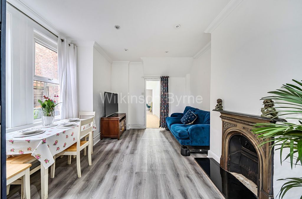 Property photo 3 of 13