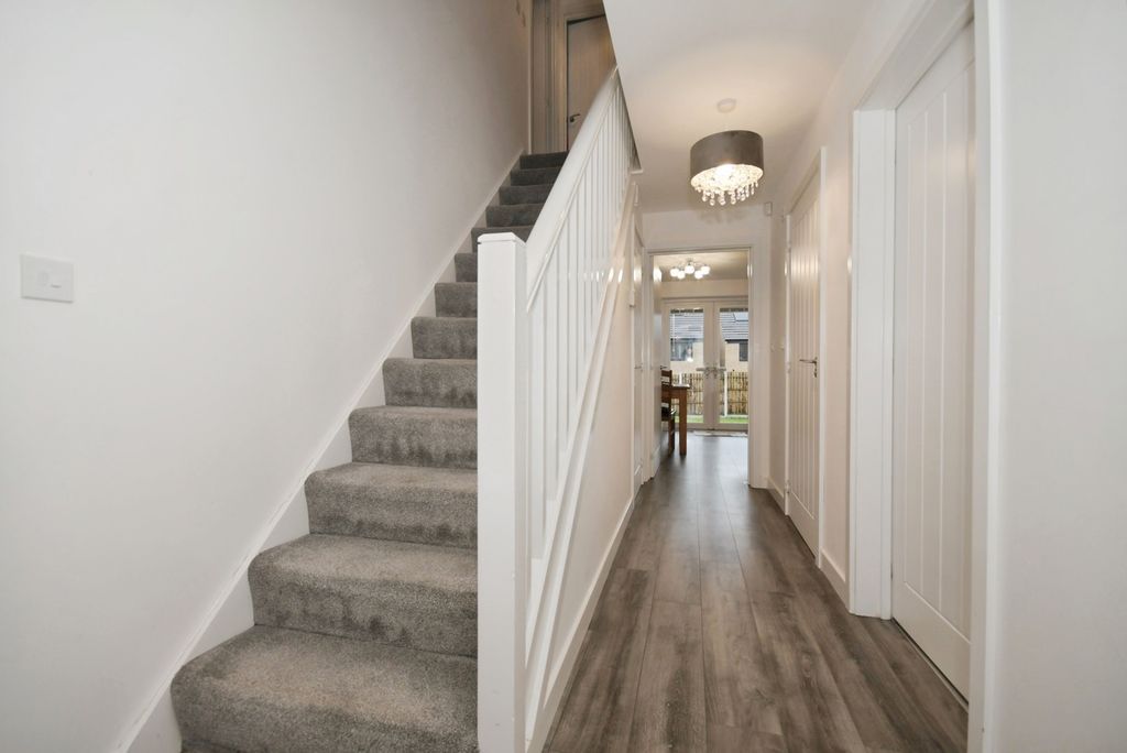 Property photo 2 of 25 Pbox-Img.Jpg