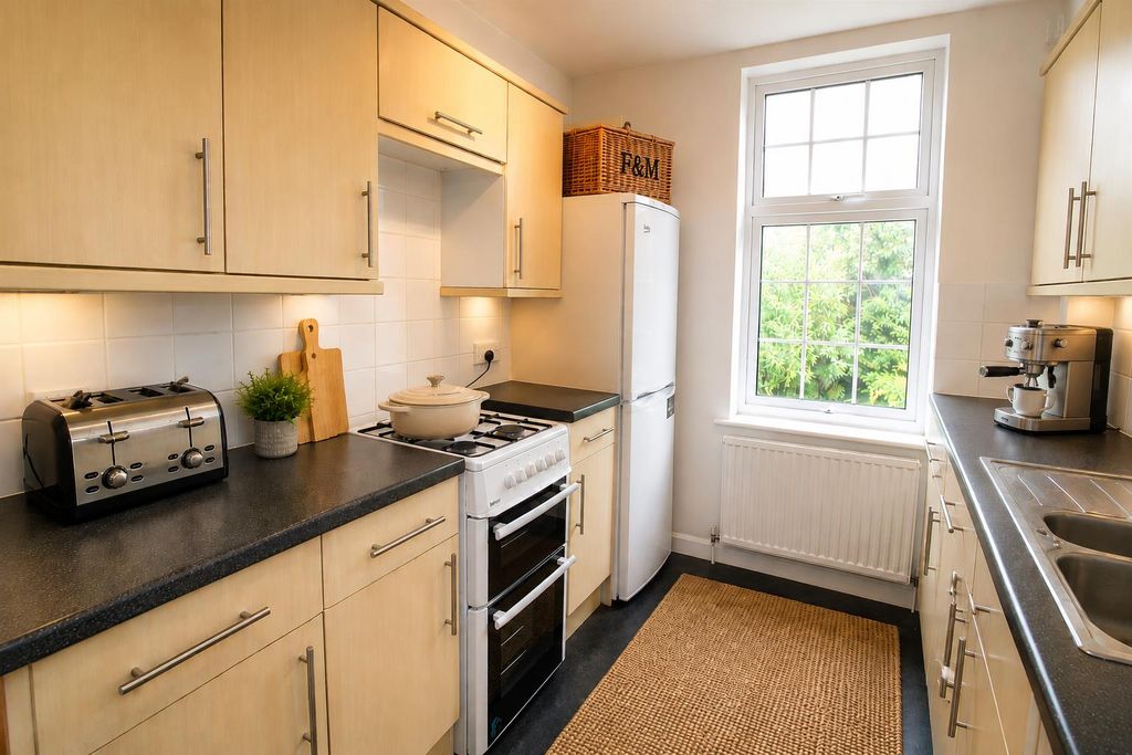 Property photo 3 of 11 Kitchen.Png
