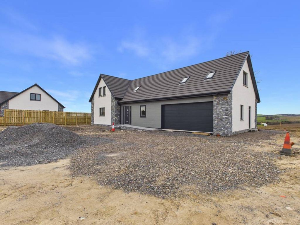 Property photo 1 of 32