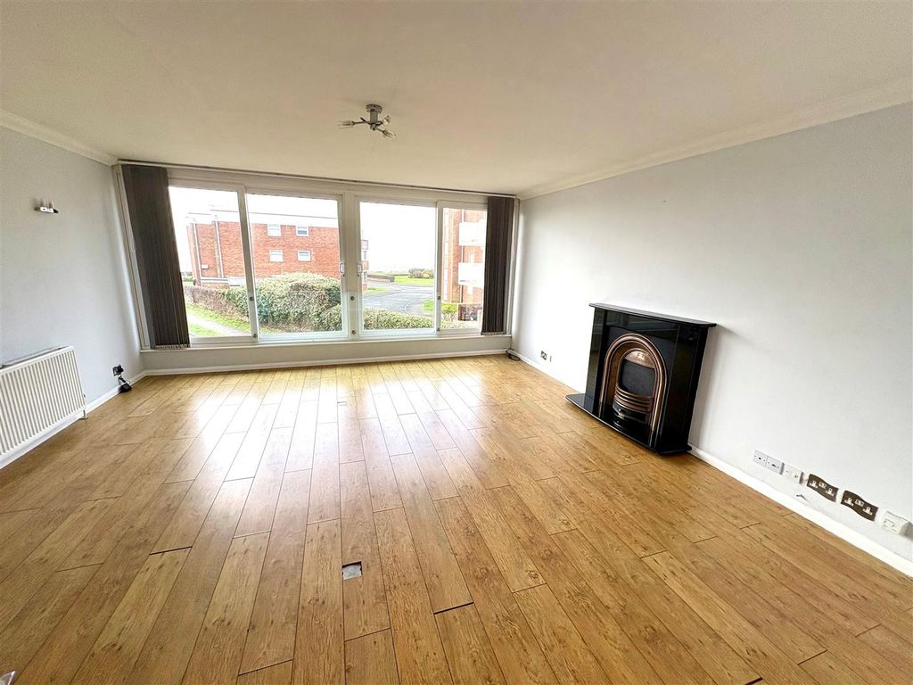 Property photo 2 of 14 Lounge Pic.Jpg