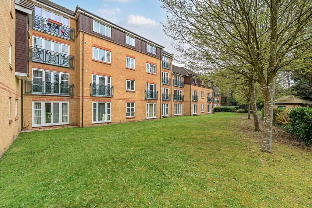 Property photo 2 of 11 1433745-1-69c2683...