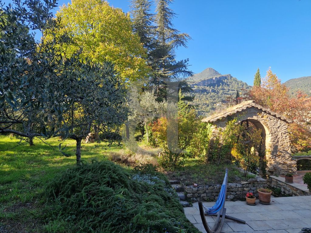 Property photo 2 of 30