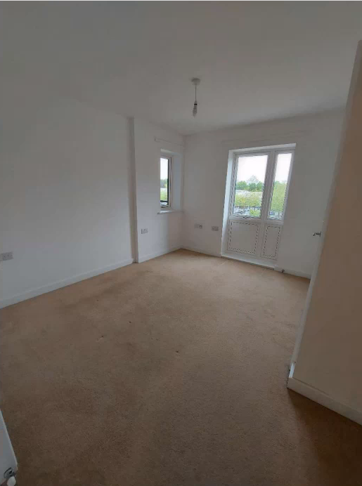 Property photo 3 of 5