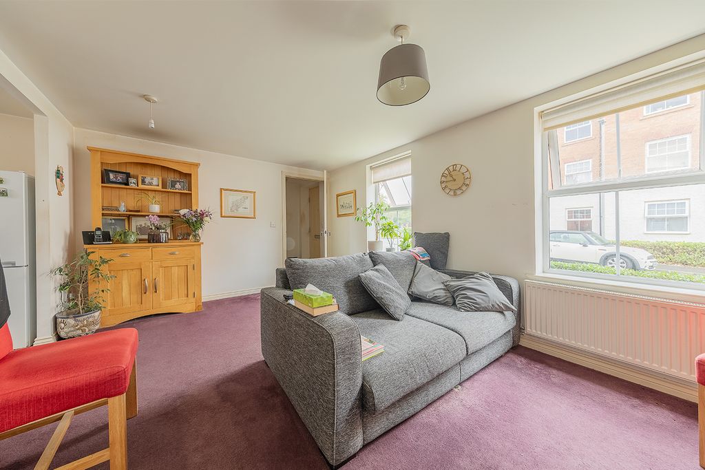 Property photo 3 of 19