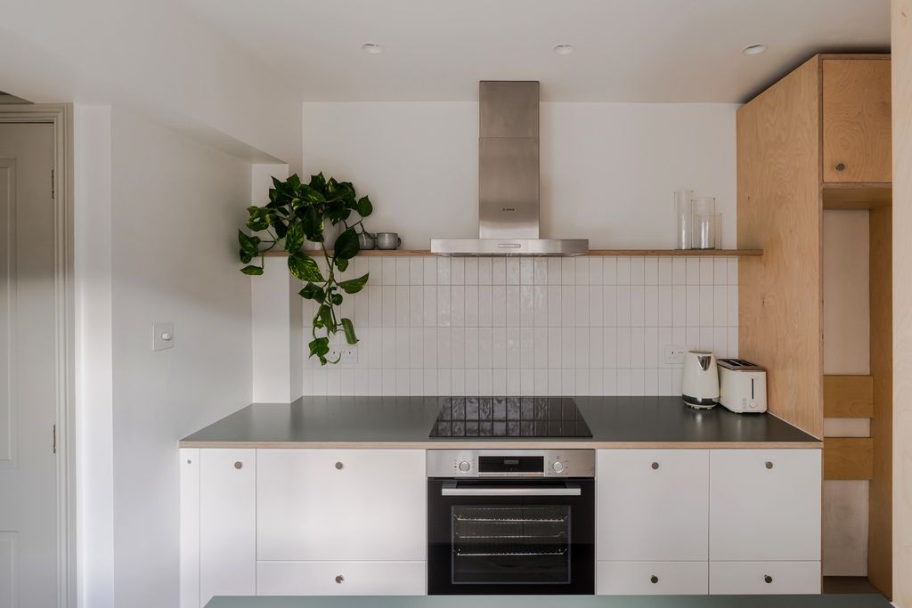 Property photo 3 of 28 320058 - 45 Howarth Road-15.Jpeg