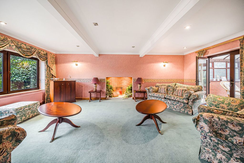 Property photo 2 of 54