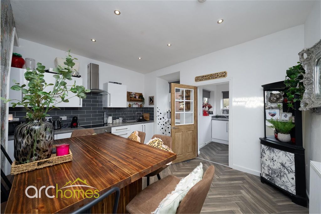 Property photo 2 of 23 Ladies-1.Jpg