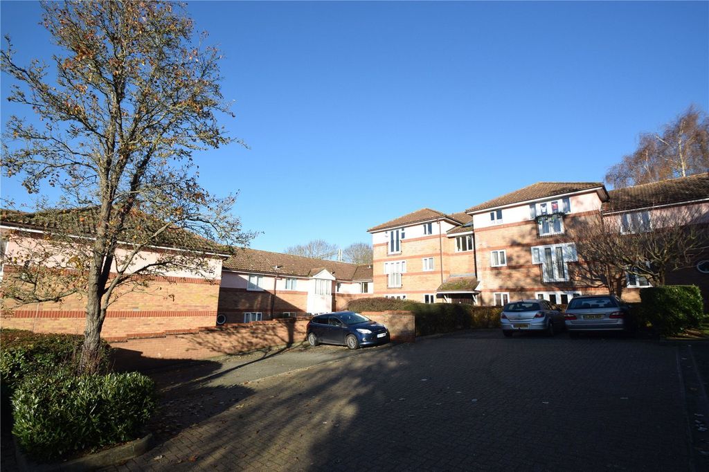 Property photo 1 of 7 External