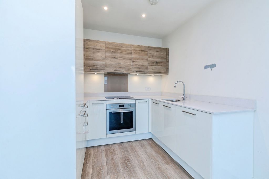 Property photo 2 of 13 Kitchen