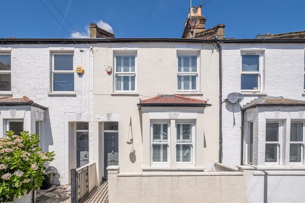 Property photo 2 of 12