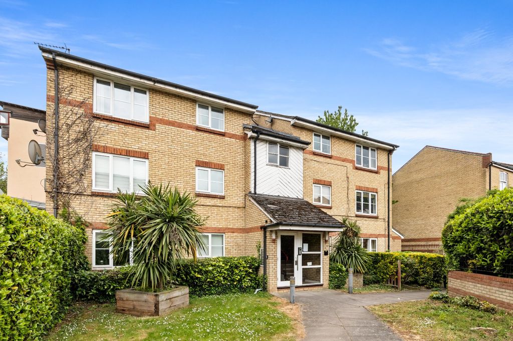 Property photo 1 of 11