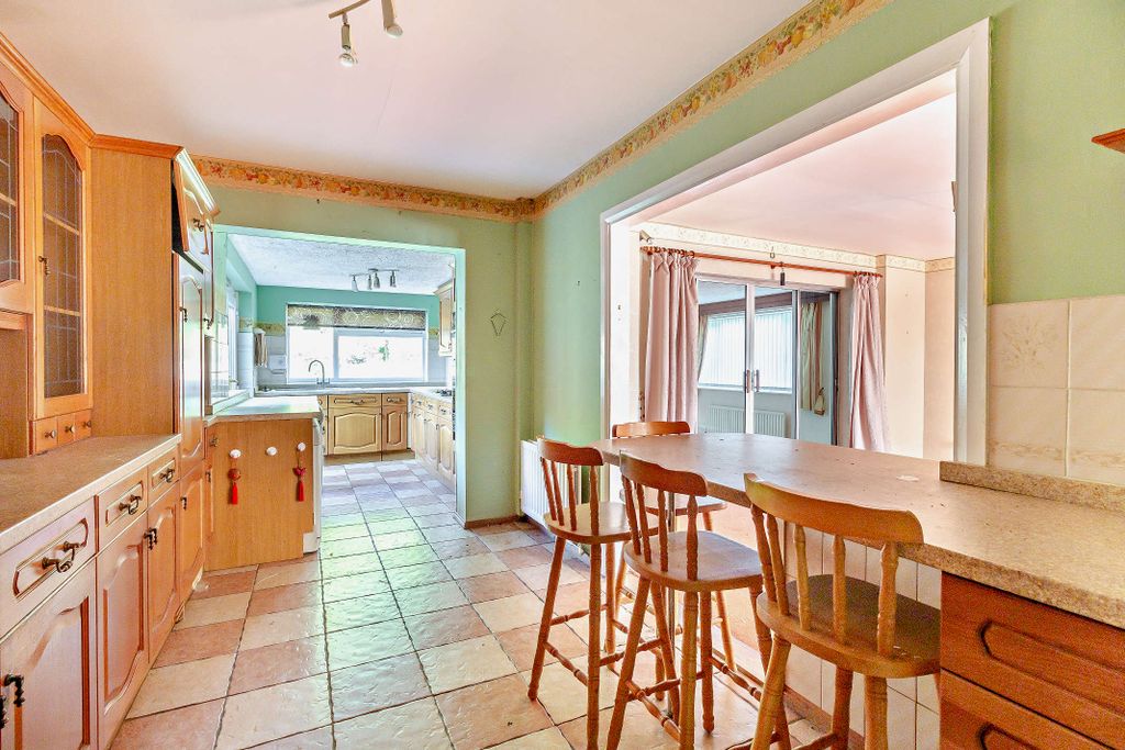 Property photo 3 of 22