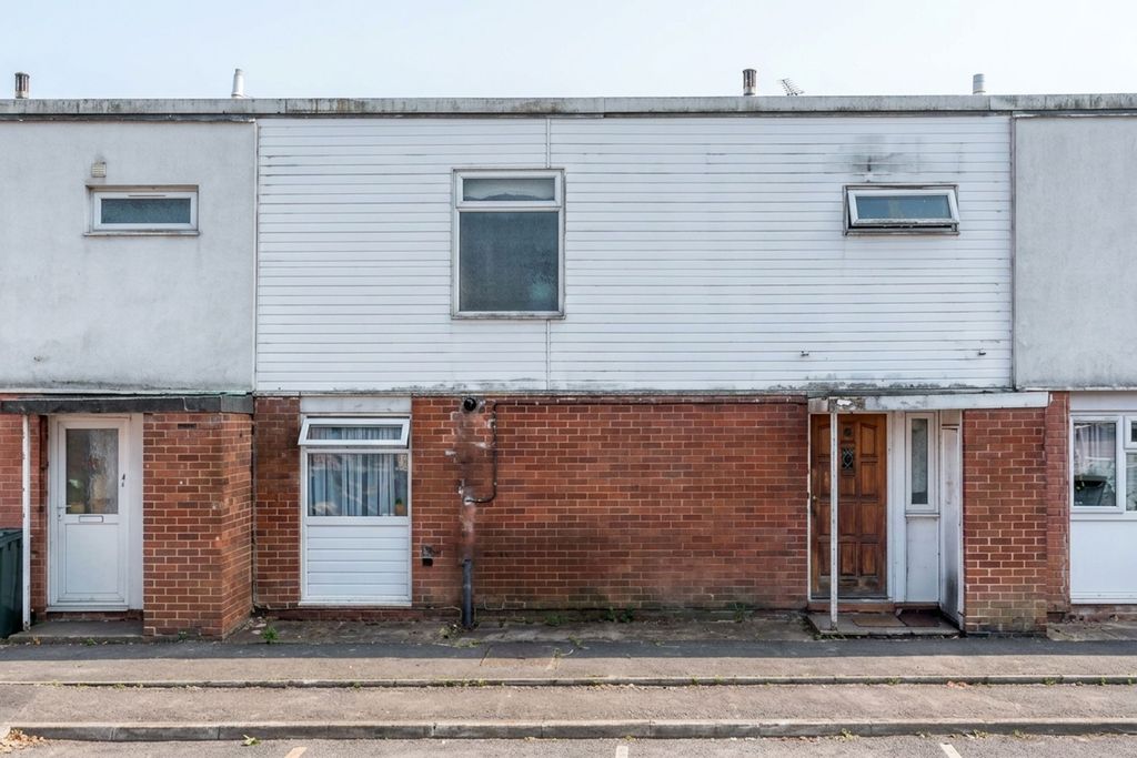 Property photo 1 of 13