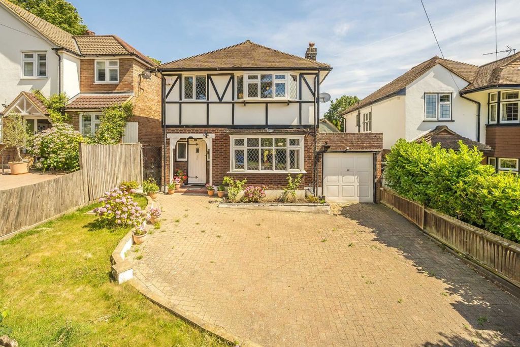Property photo 1 of 8