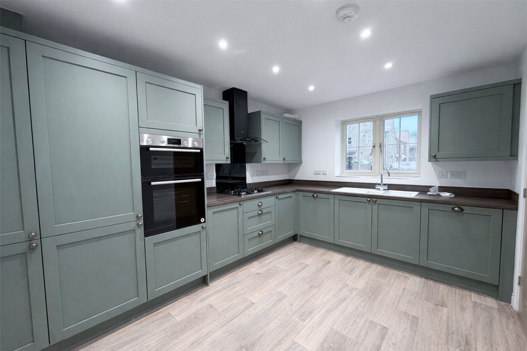 Property photo 2 of 12 Picture No. 08