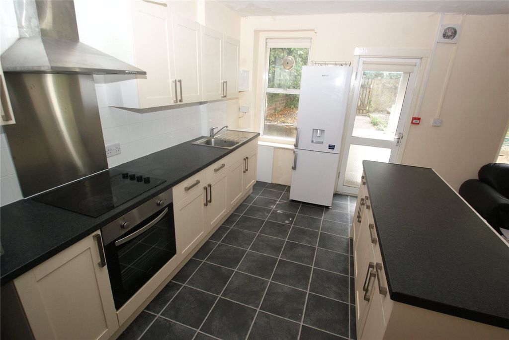 Property photo 1 of 2 Picture No. 17