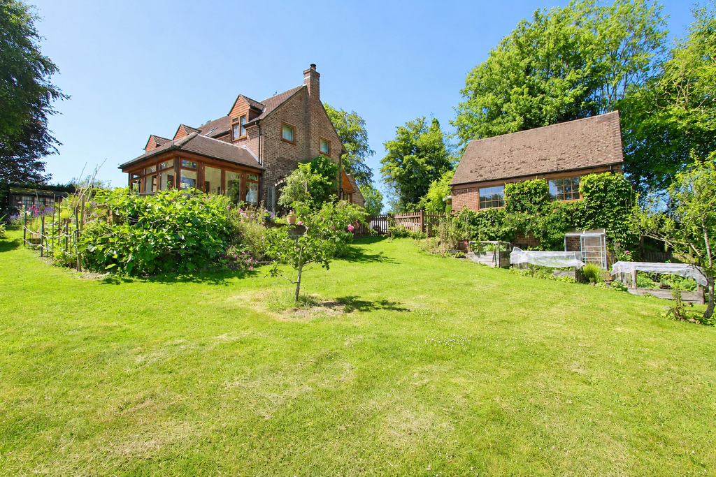Property photo 1 of 25