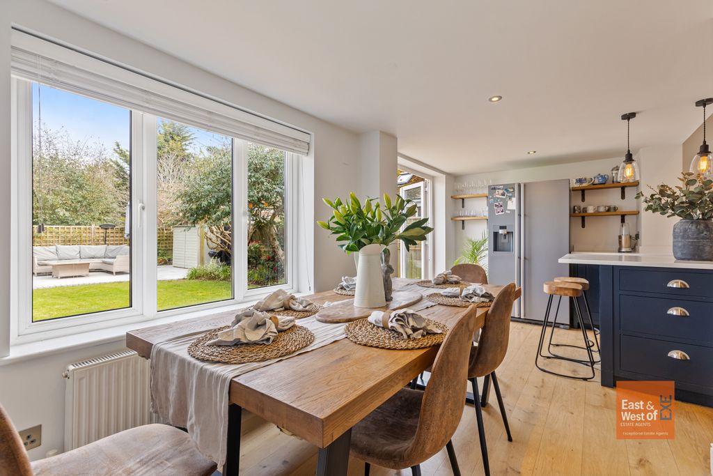 Property photo 3 of 19 A16 - 1 Elm Grove Road Topsham - 260327