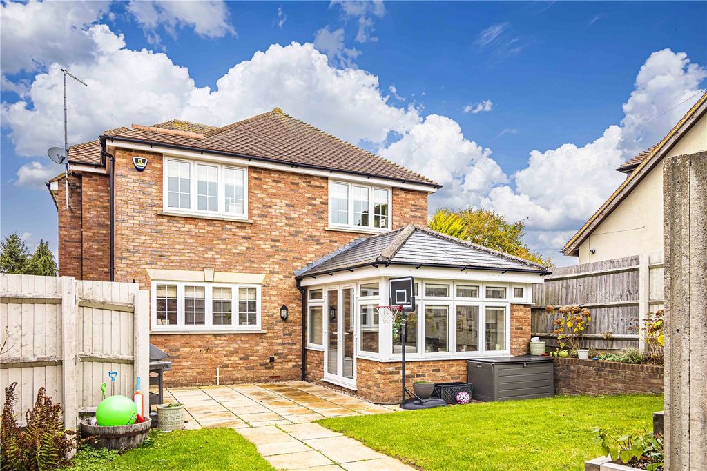 Property photo 1 of 22 Picture No. 06