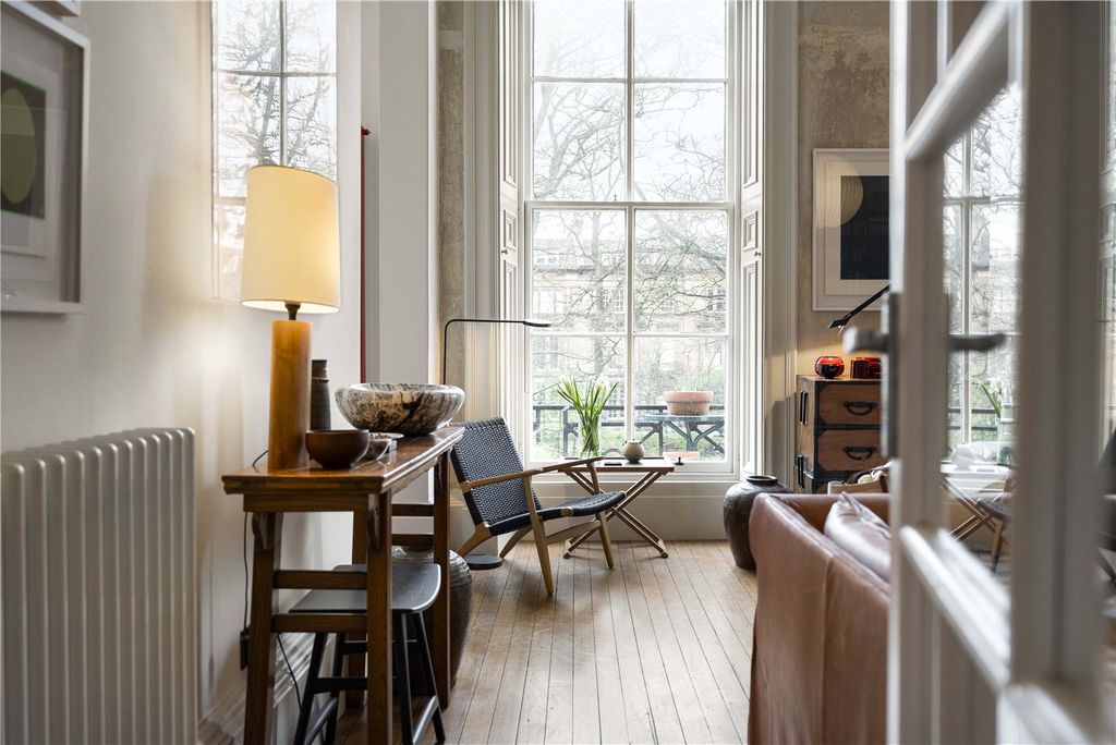 Property photo 3 of 31 Picture No. 03