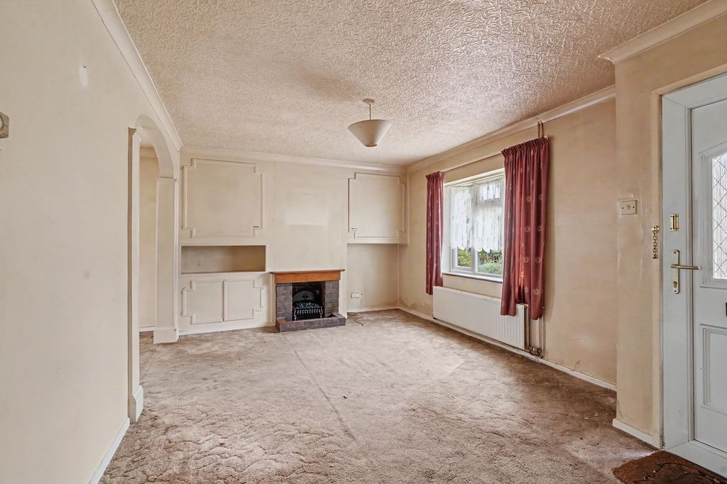 Property photo 3 of 14