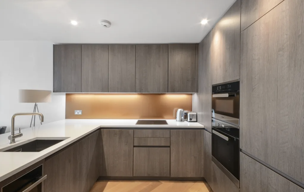 Property photo 3 of 24