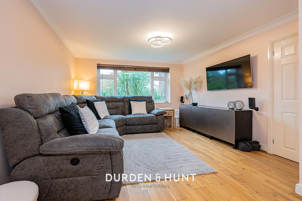 Property photo 2 of 30 Hawthorn-18.Jpg