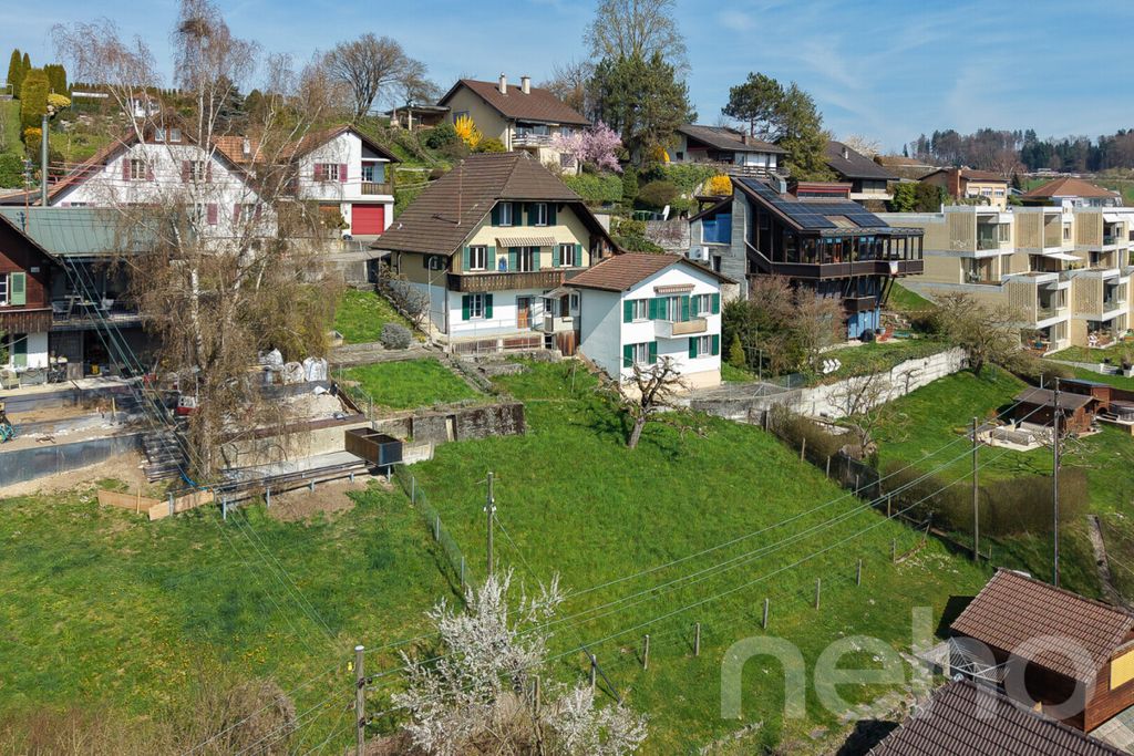 Property photo 2 of 12