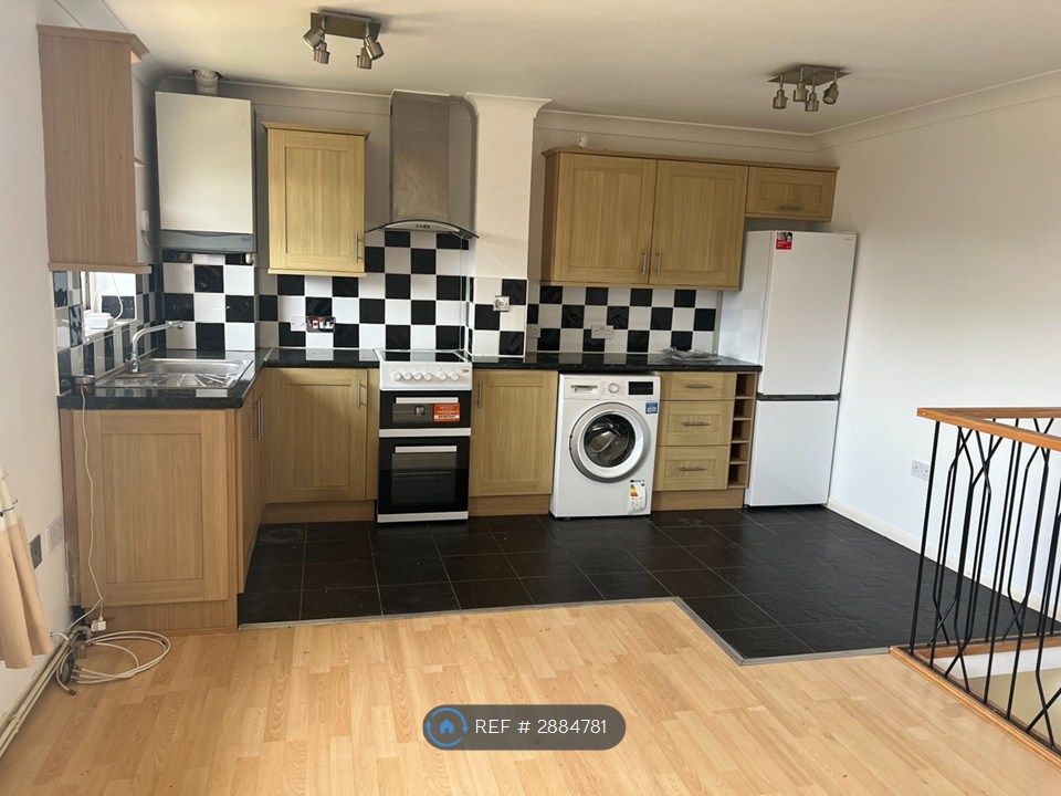 Property photo 1 of 5
