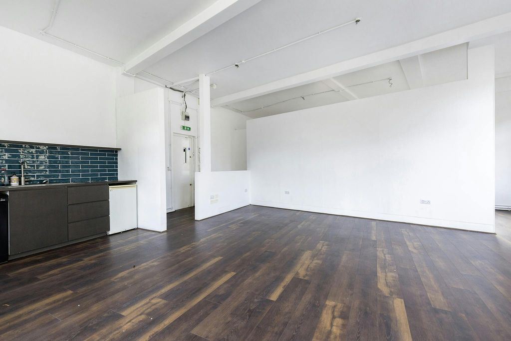 Property photo 3 of 7 15 Vyner Street Ff 4.Jpg