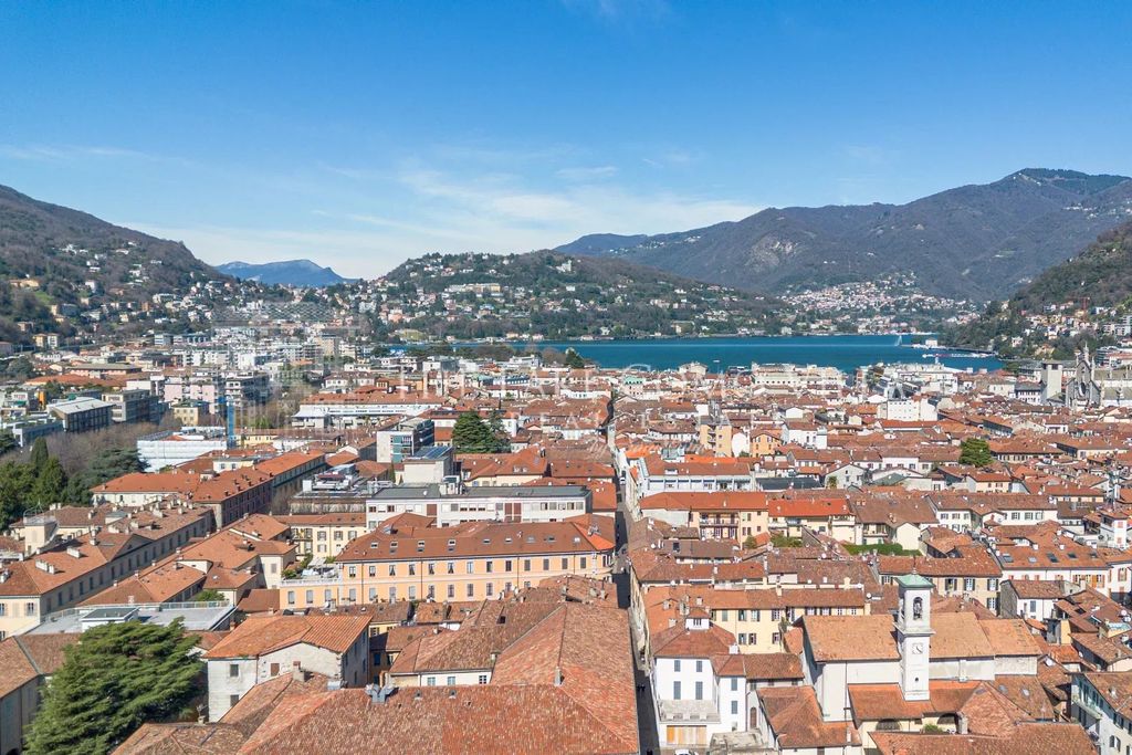 Property photo 1 of 25 The Lake Como Villa-Palazzo Parini