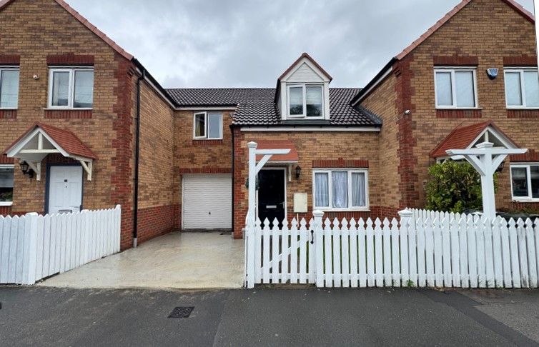 Property photo 1 of 30