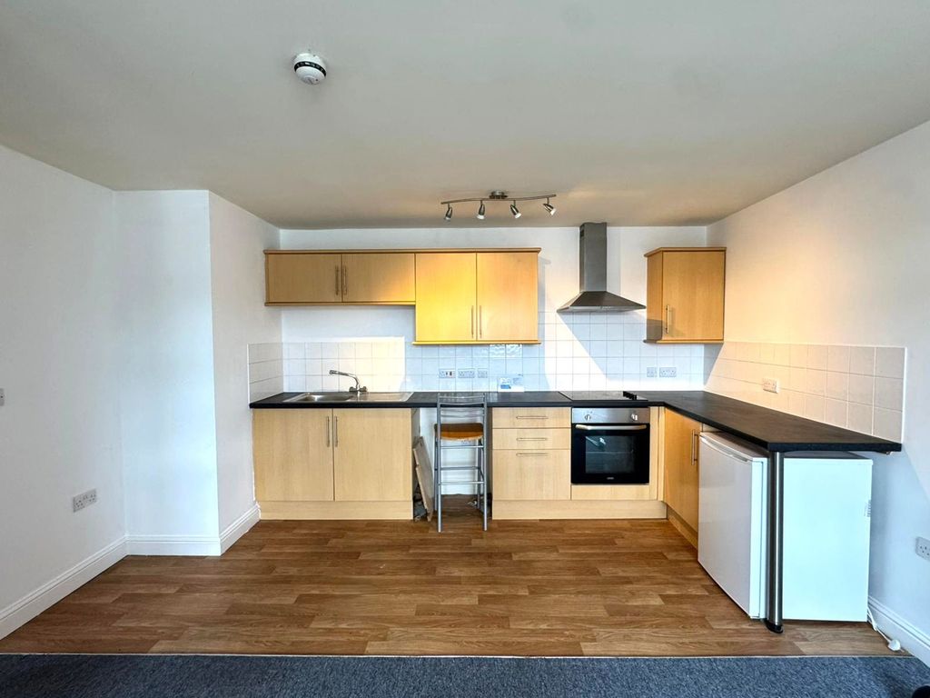 Property photo 2 of 6