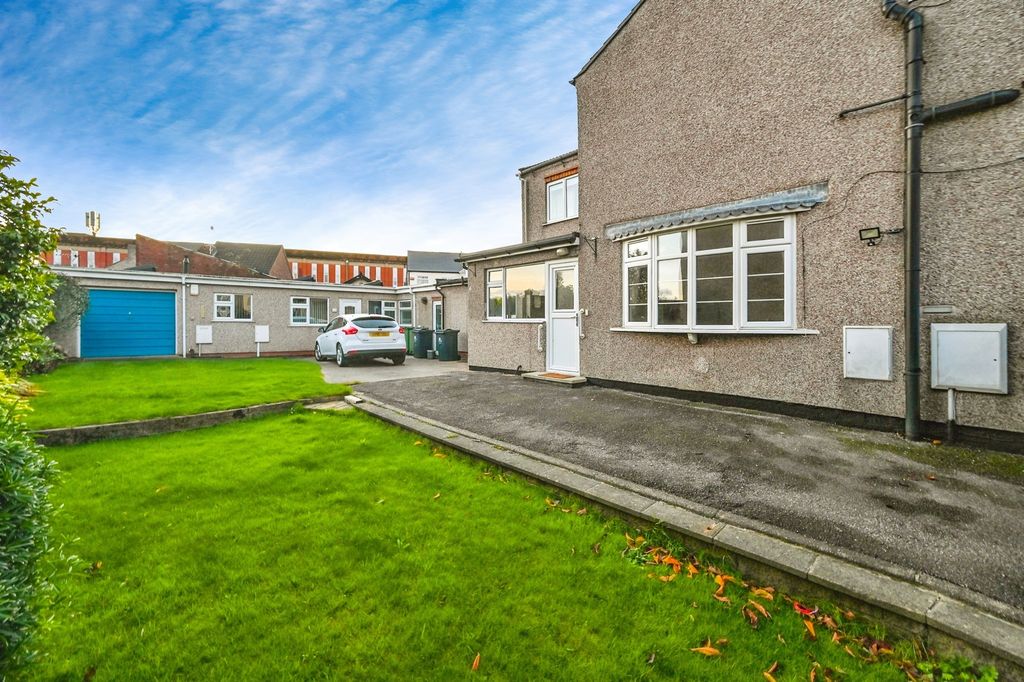 Property photo 1 of 22