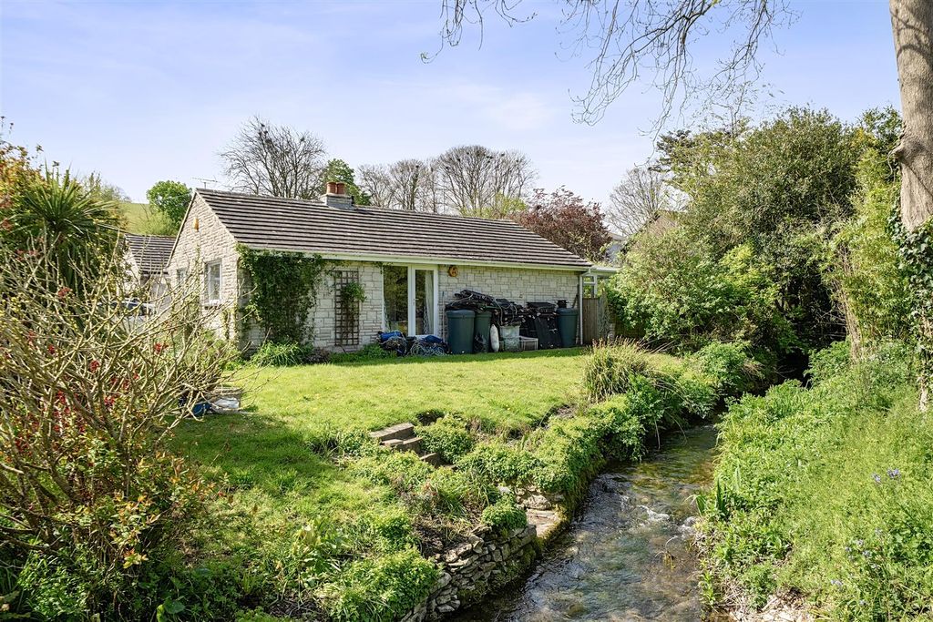 Property photo 1 of 12 1451647-10-69Ea3Dcbab2A6.Jpg