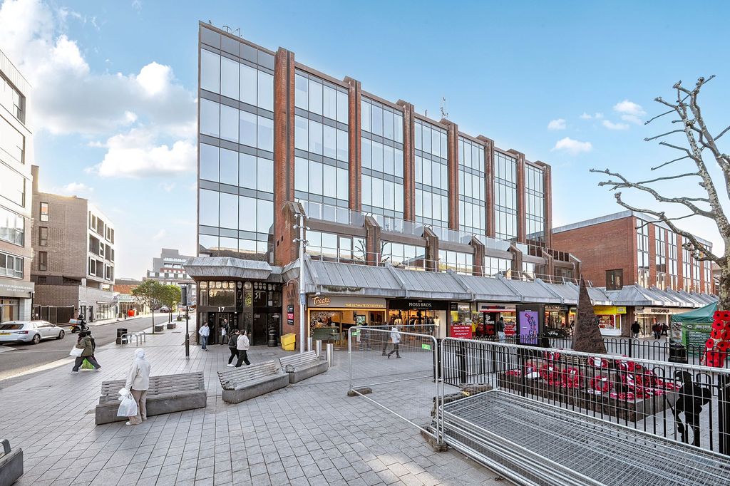 Property photo 1 of 11