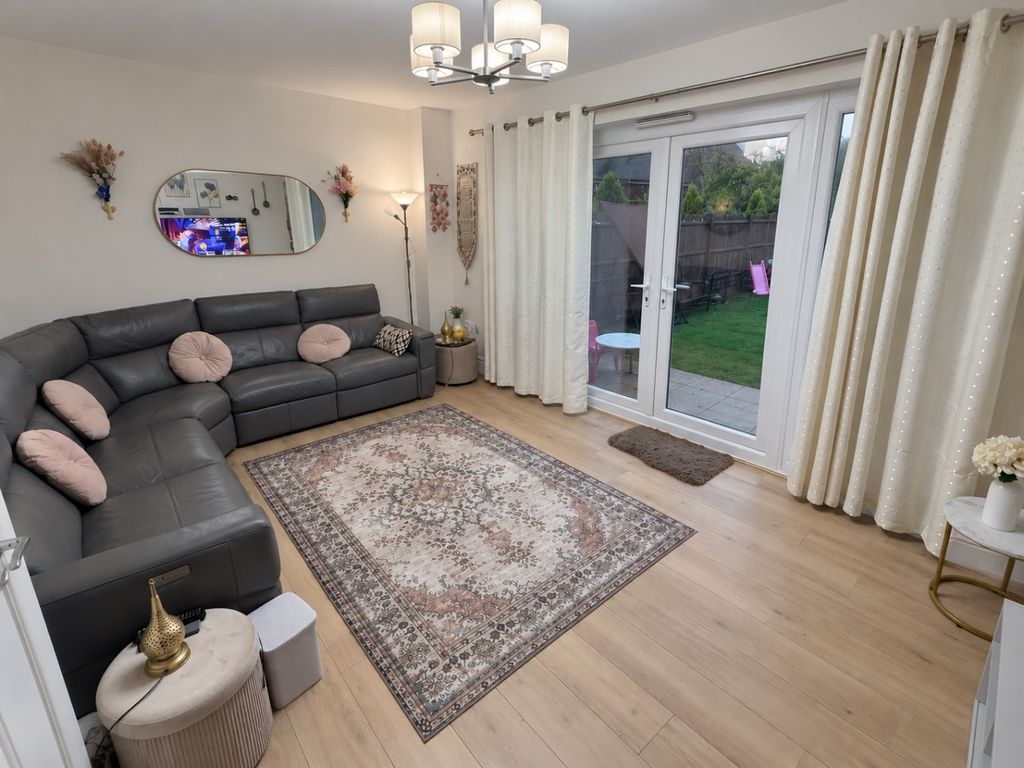 Property photo 2 of 10 5900141