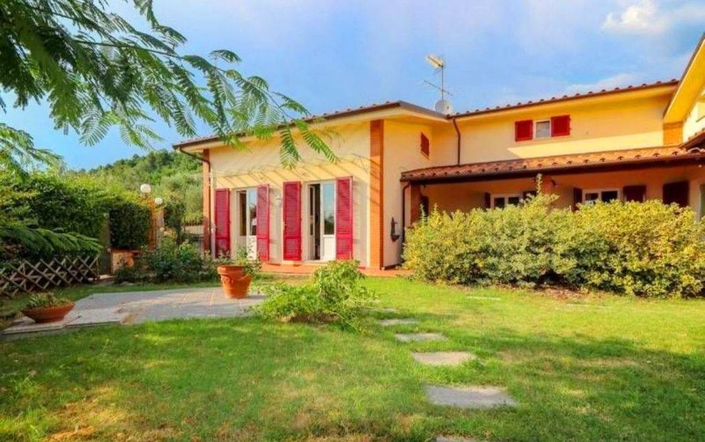 Property photo 1 of 30
