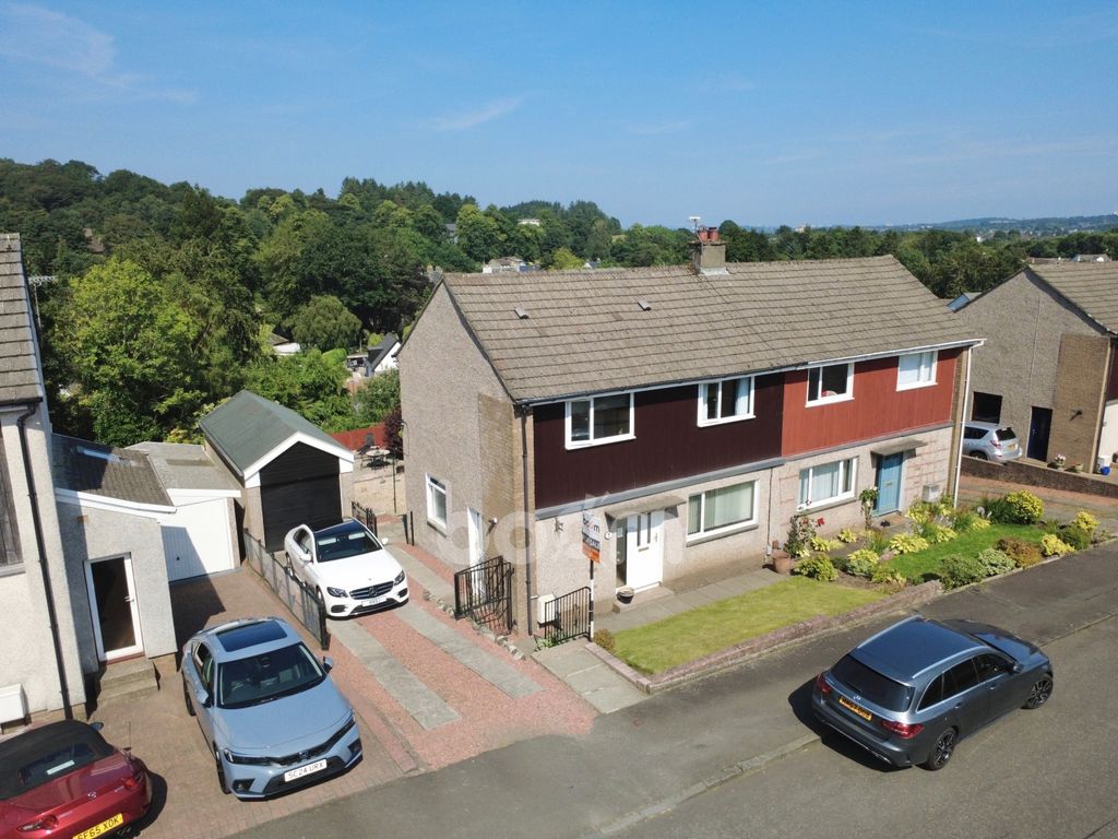 Property photo 1 of 29 Langside Drive, Kilbarchan External One