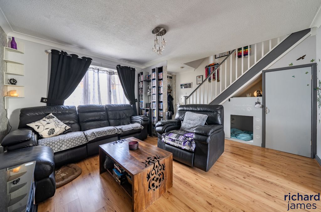 Property photo 2 of 13 75Dfdd7074F5421d99768B3690E6A55c