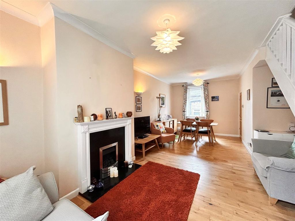 Property photo 2 of 17 Living Room.Jpg