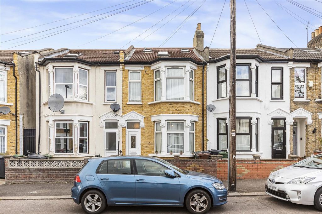 Property photo 1 of 46 1
