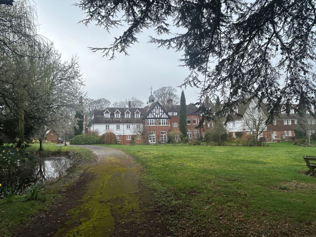 Property photo 2 of 12