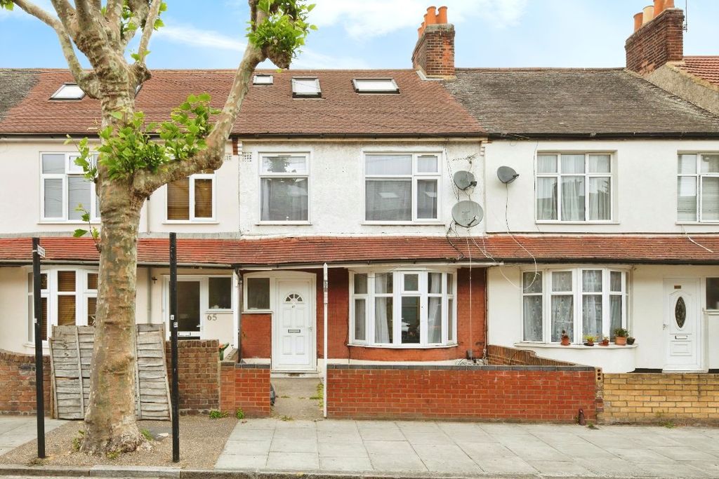 Property photo 1 of 20